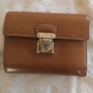 Ladies trifold wallet